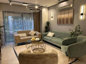 Lake View Residence 2BR Apt- Families Only